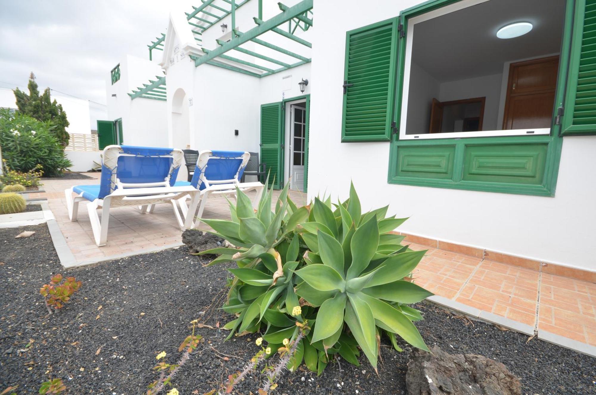 Marysol 1 Apartment With Terrace Close To The Sea Punta Mujeres Zewnętrze zdjęcie